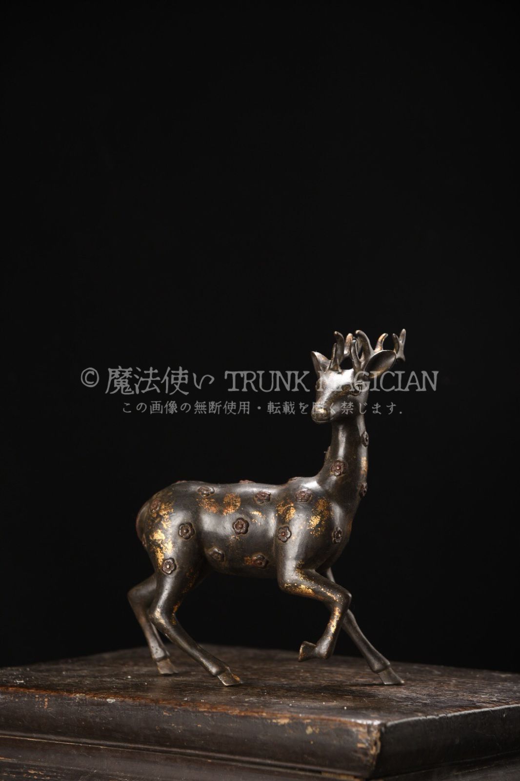 旧家蔵出し 銅製 泥金 梅花鹿 置物 賞物 供養品 古美術品 収集家