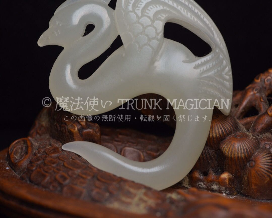 旧家蔵出し 和田玉細密彫 羊脂白玉 沁色自然 玉鳥 彫刻 根付 裝身具 賞