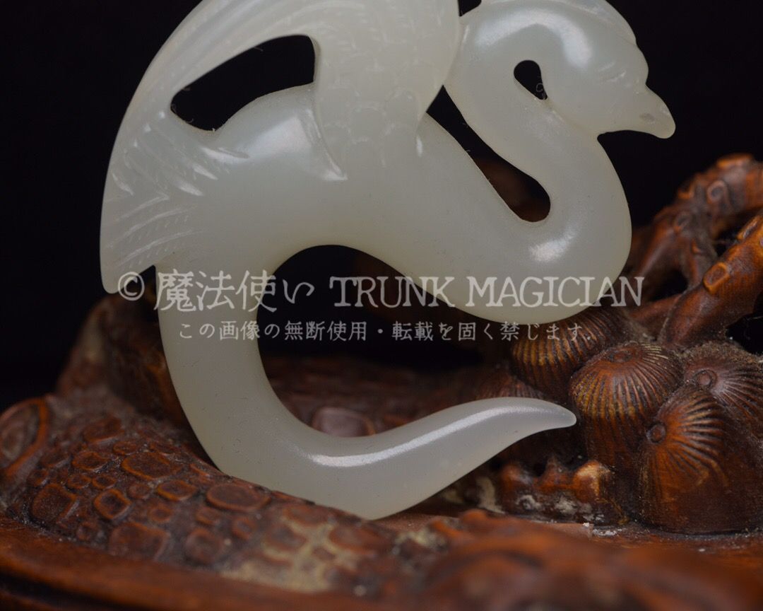 旧家蔵出し 和田玉細密彫 羊脂白玉 沁色自然 玉鳥 彫刻 根付 裝身具 賞