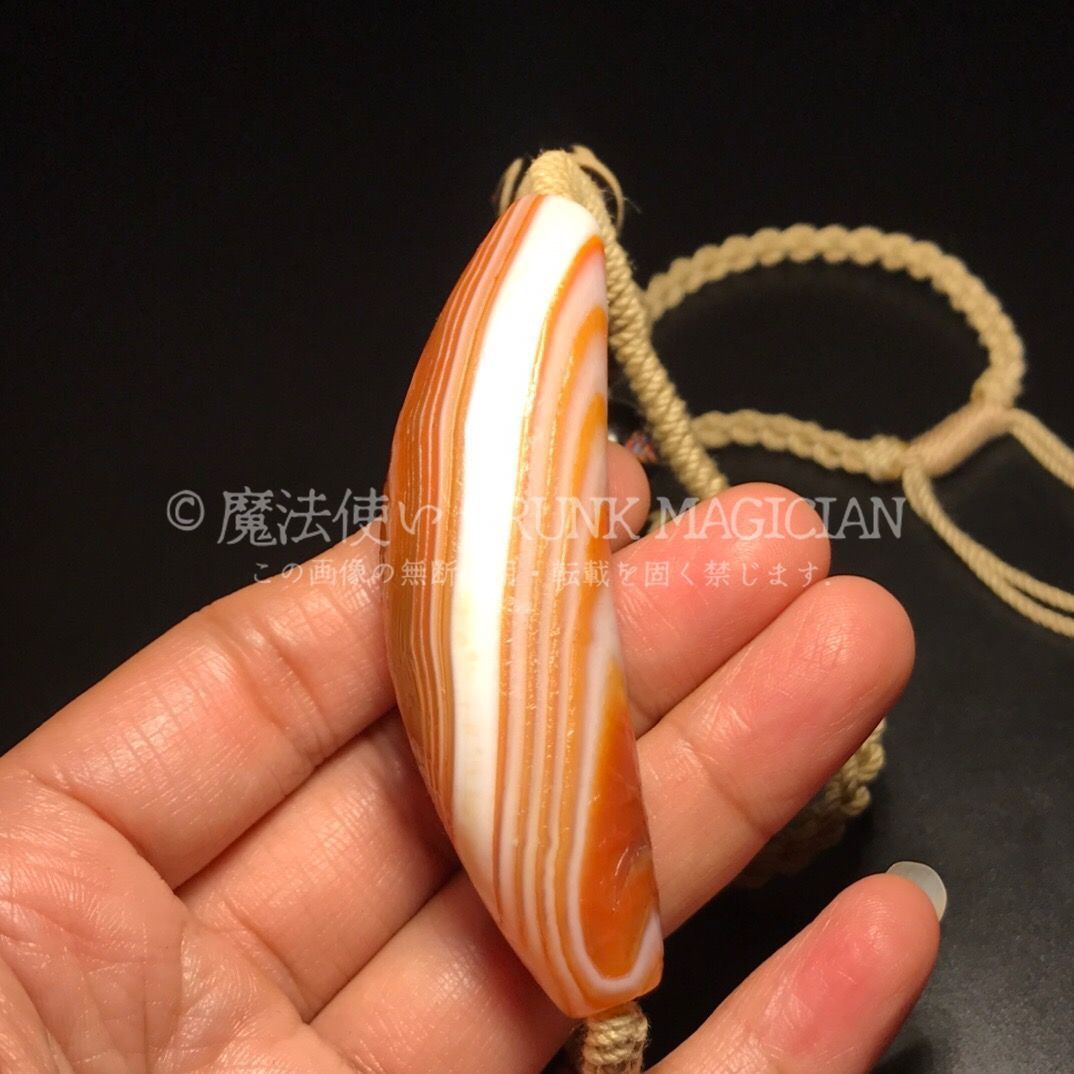 旧家蔵出し 瑪瑙細密彫 自然風化紋 牛角天珠鎖骨ネックレス本 根付