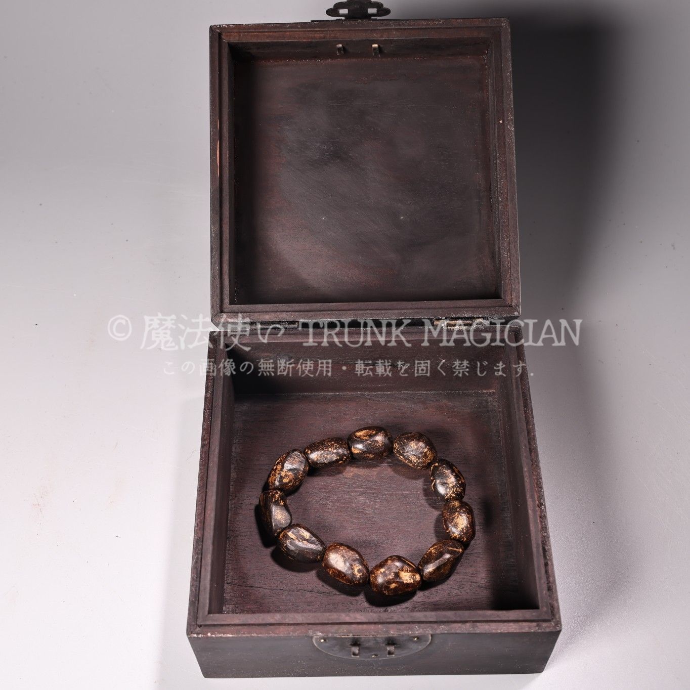 旧家蔵出し 沈香木製 隨形 手串 仏珠 根付 黑檀木箱付 供養品 古美術品