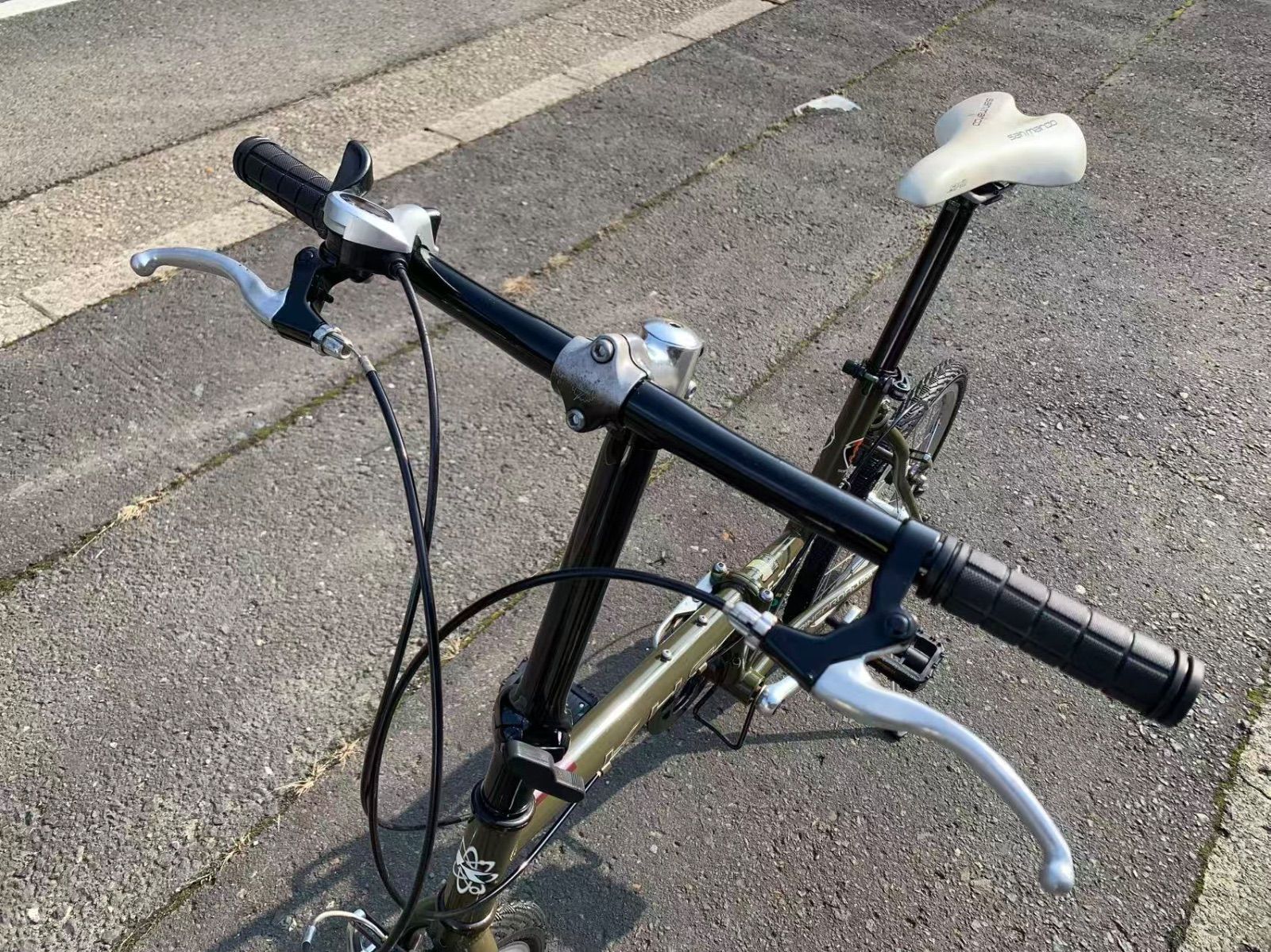 即乘】送料無料 KHS折り畳み自転車 F-20T SHIMANO 8速 ミニベロ 小径車