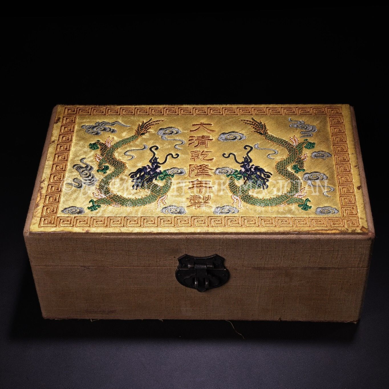 旧家蔵出し 翡翠細密彫 高冰 腕輪一對 箱付 根付 裝身具 供養品 古美術