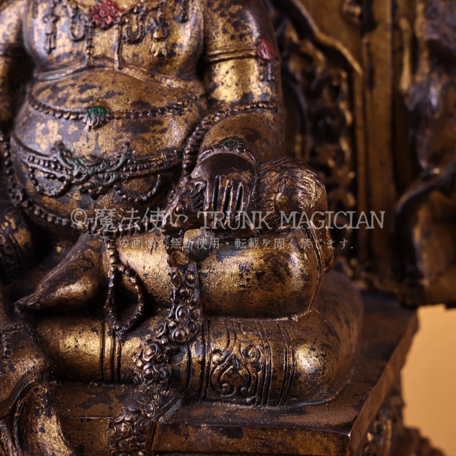旧家蔵出し 銅製 泥金 浮彫 鏨刻 黄財神像 仏像 密宗密教 供養品 古