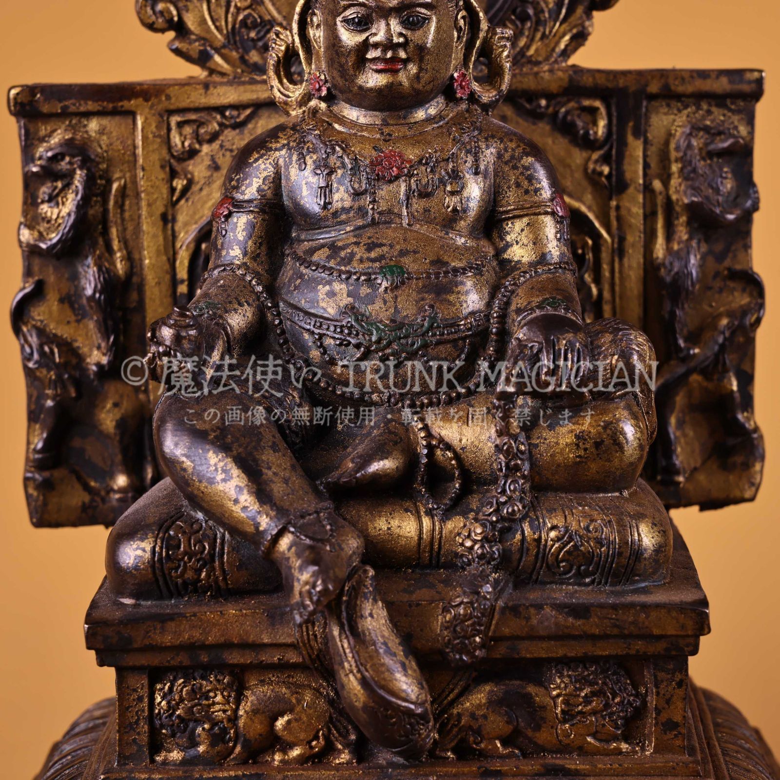旧蔵　銅製 財神爺像　招財　家内安全 旧家蔵出し 銅製 泥金 浮彫 鏨刻 黄財神像 仏像 密宗密教 供養品 古