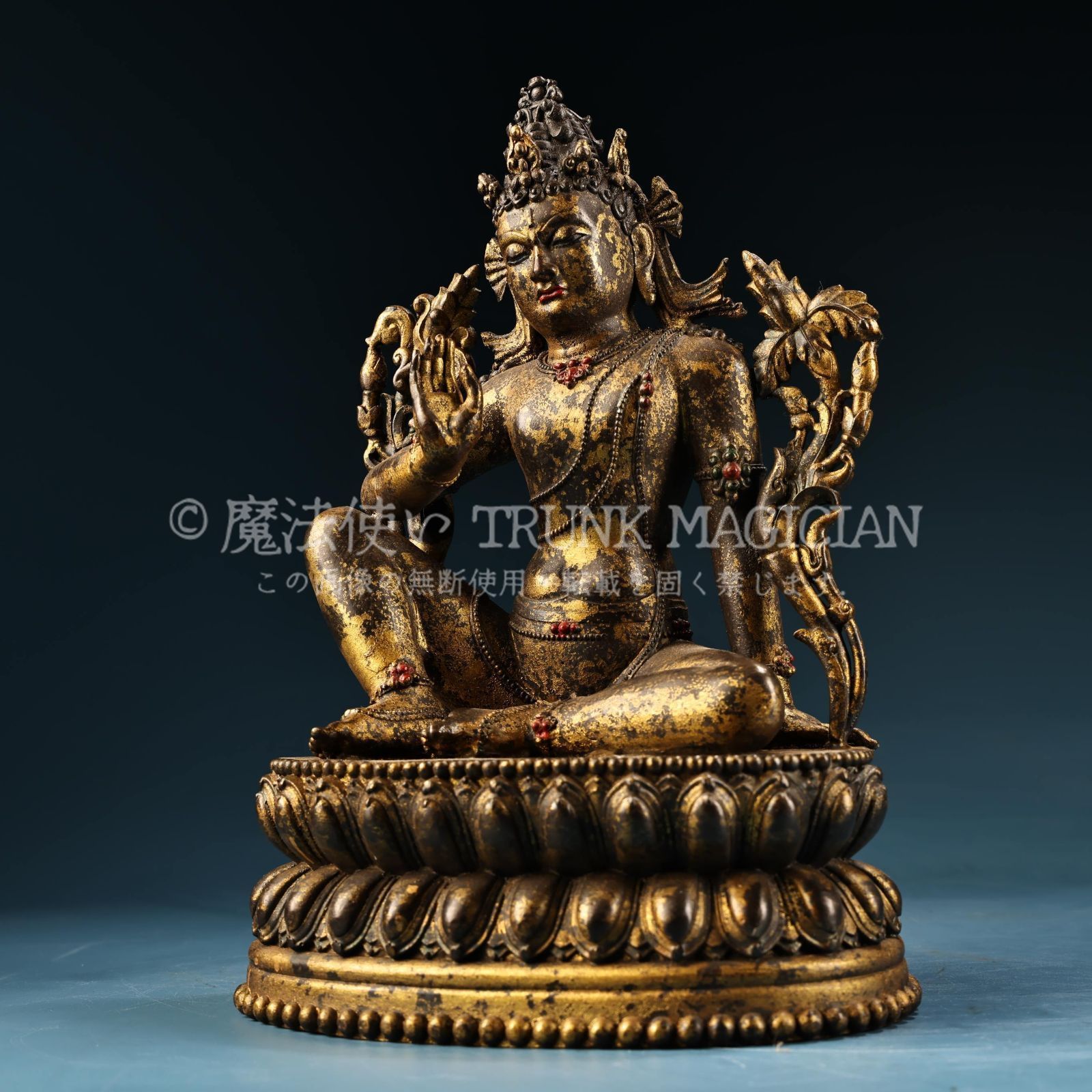 旧家蔵出し 銅製 泥金 浮彫 鏨刻 自在觀音像 仏像 密宗密教 供養品 古