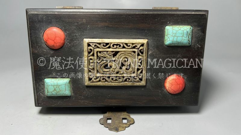 旧家蔵出し 木材細密彫 古玉嵌 寶石嵌 香盒 収納盒 文房賞物 古美術品