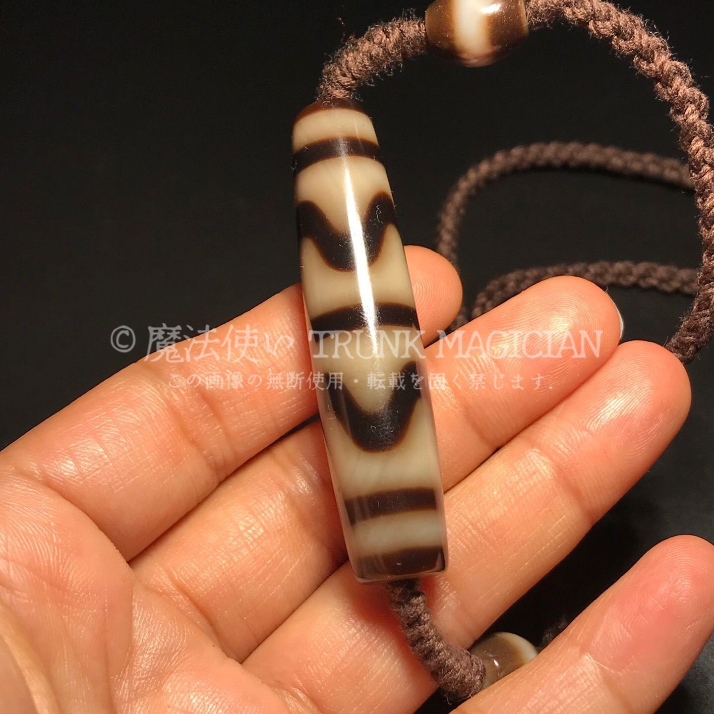 旧家蔵出し 瑪瑙細密彫 自然風化紋 雙虎牙天珠 ネックレス本 根付 風水