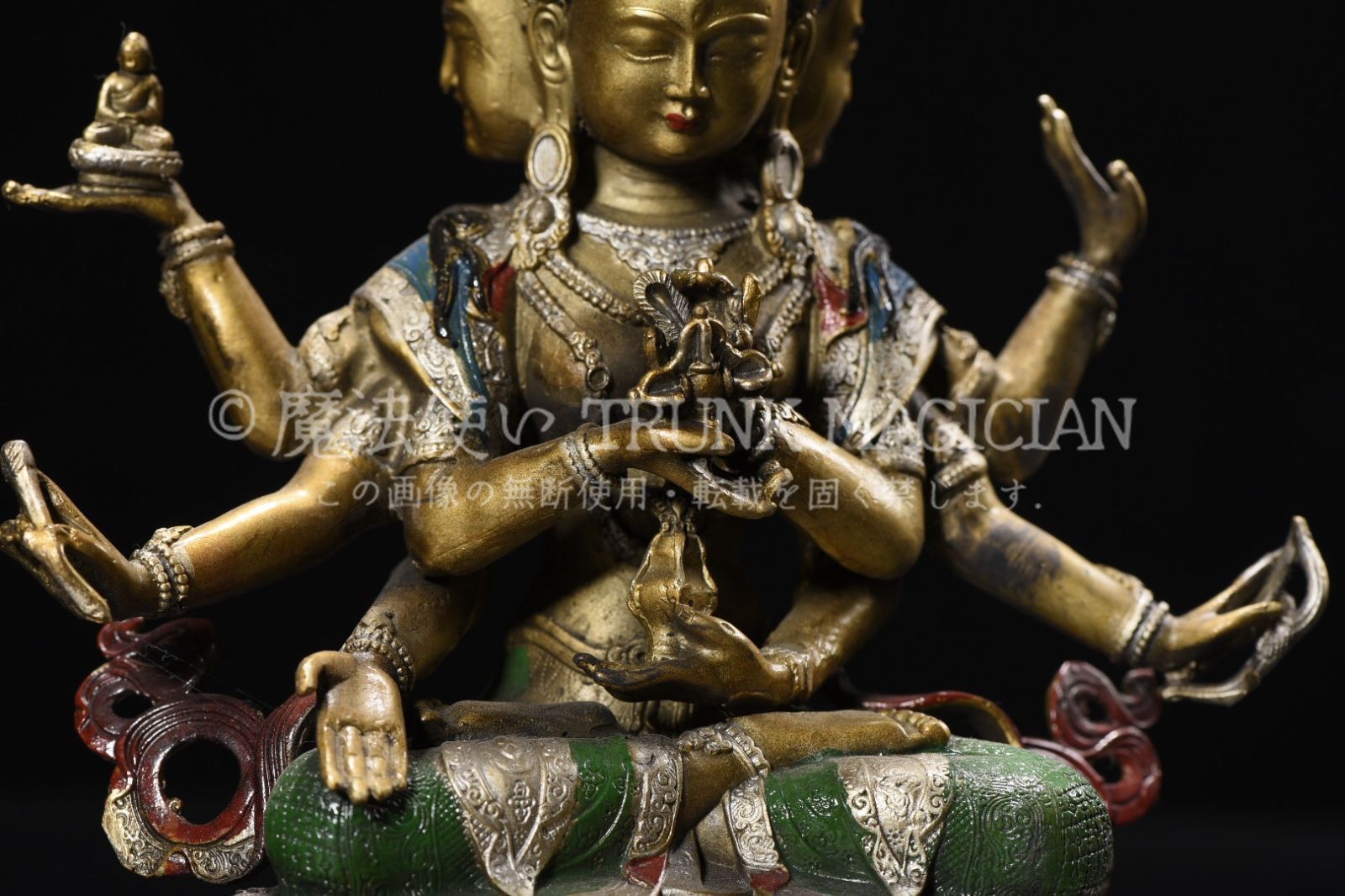 骨董　仏像　芸術品 旧家蔵出し 銅製 金鍍 彩繪 三面八臂尊勝仏母像 仏像 仏教古美術 密宗