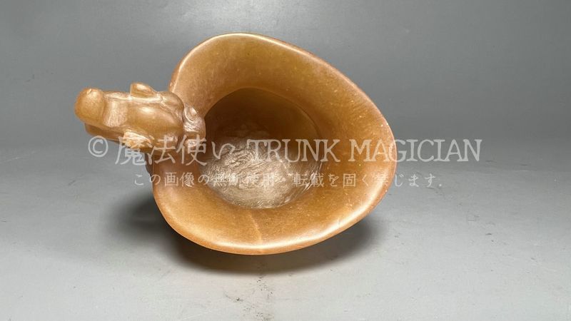 旧家蔵出し 寿山石細密彫 田黄石 神獣紋 三足酒杯 酒器 文房賞物 供養