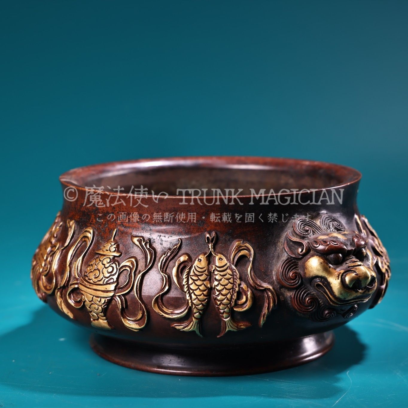 旧家蔵出し 紫銅製 塗金 浮彫 鏨刻 吉祥八寶紋 香炉 熏香炉 香道具