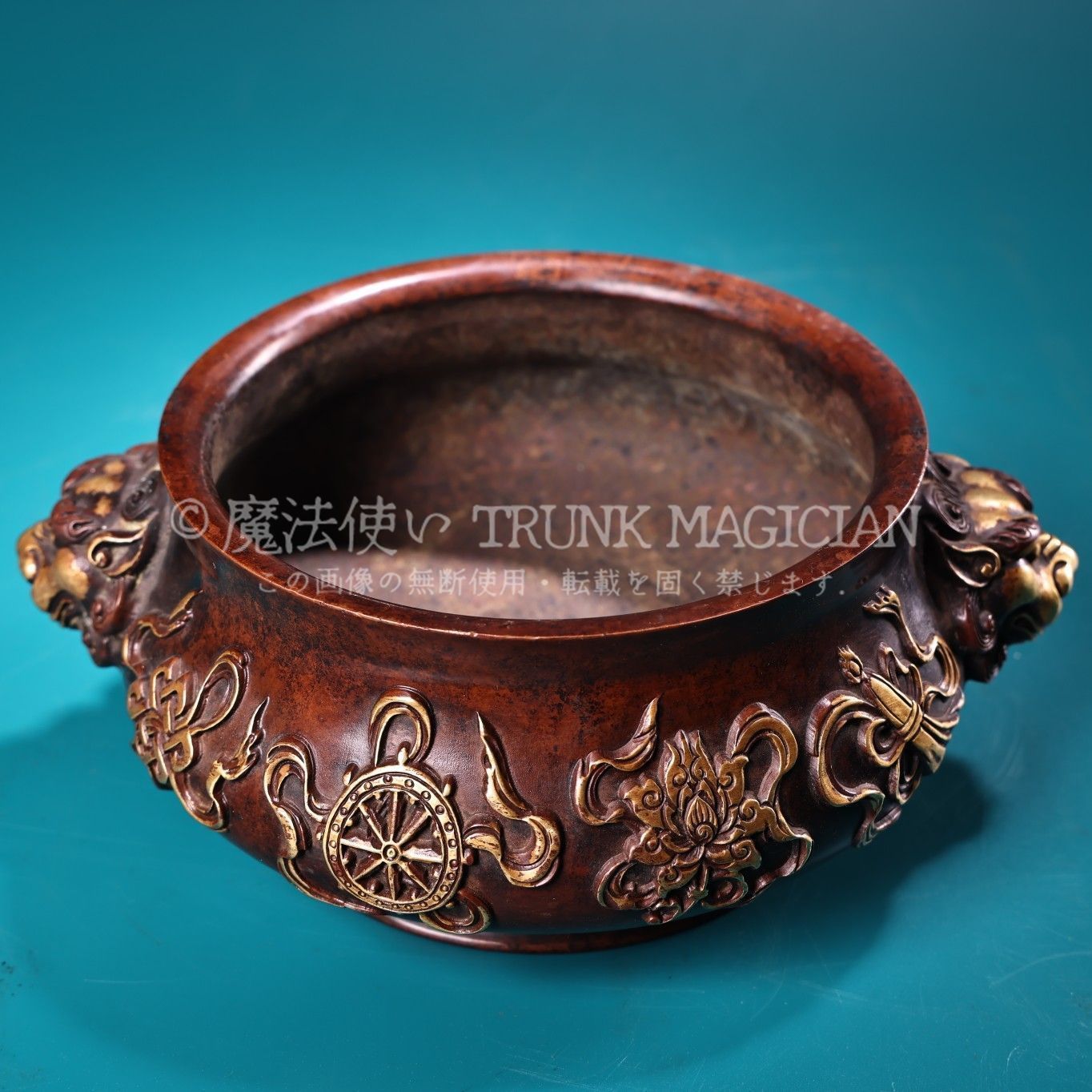 旧家蔵出し 紫銅製 塗金 浮彫 鏨刻 吉祥八寶紋 香炉 熏香炉 香道具