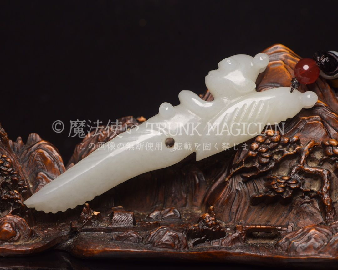 旧家蔵出し 和田玉細密彫 高古件 透空彫 せみ 一鳴驚人 置物 賞物 供養