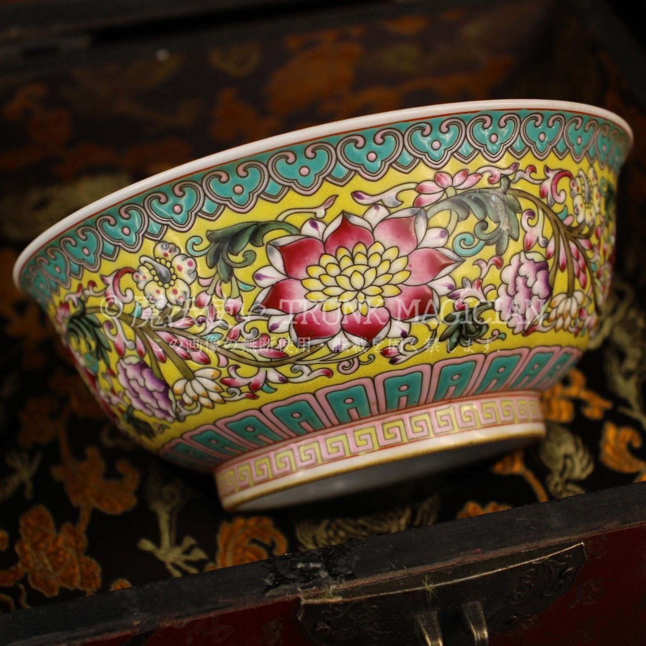 旧家蔵出し 中國瓷器 古陶瓷器 手繪 琺瑯彩 花卉紋 碗 貢碗 漆箱付