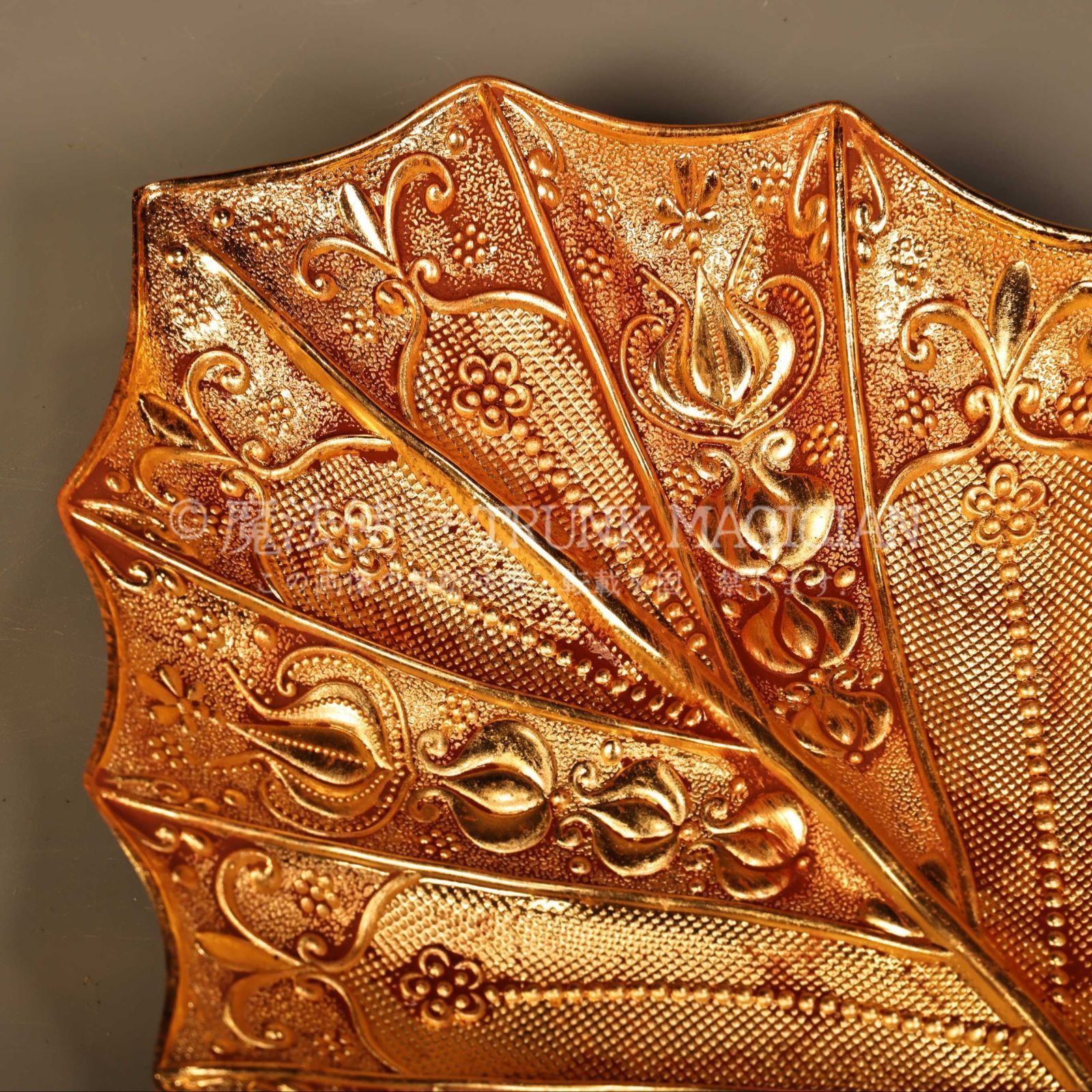 旧家蔵出し 銅製 塗金 樹葉盤子 置物 賞物 供養品 古美術品 収集家