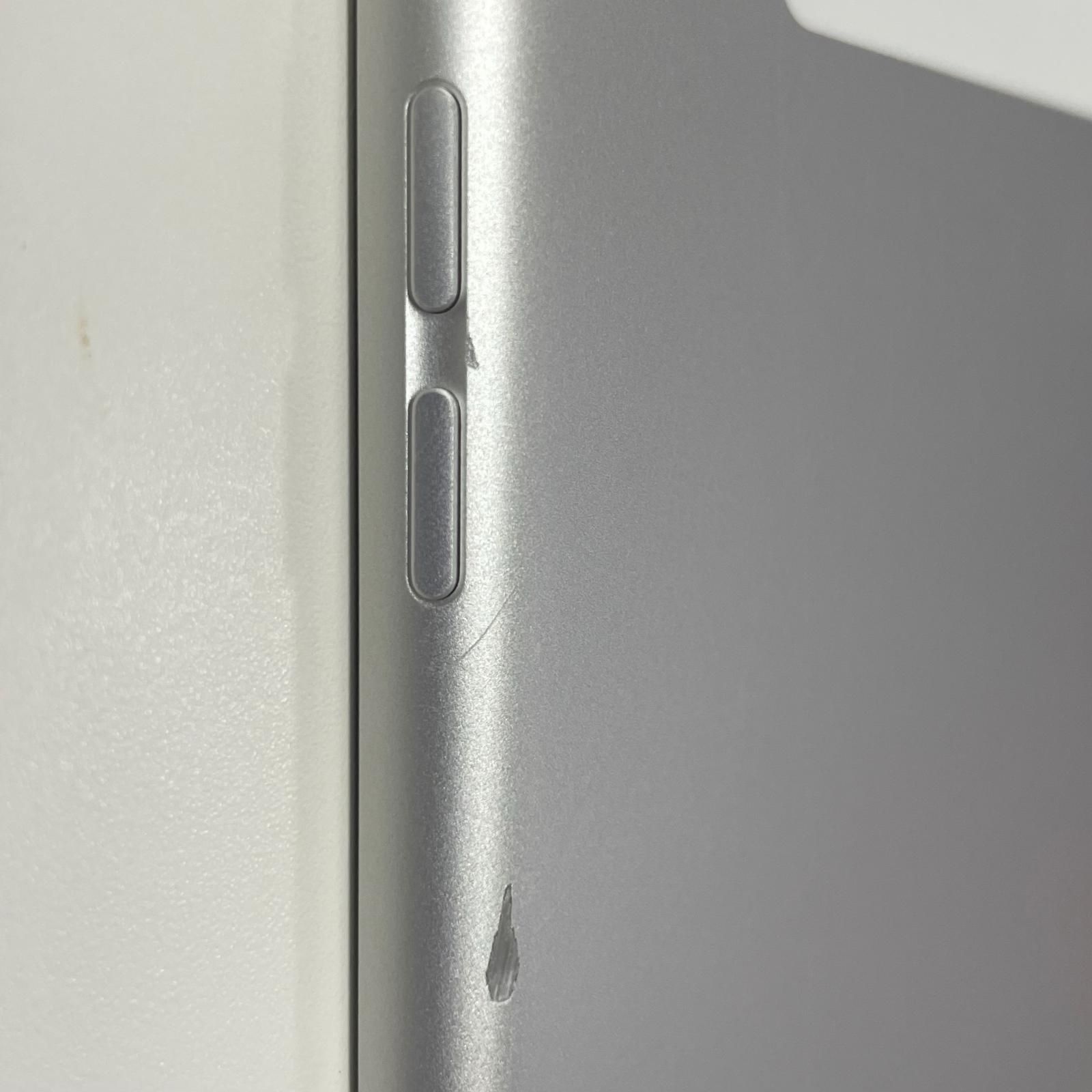 SIMフリー iPad 第7世代 WiFi+Cellular 32GB シルバー - メルカリ