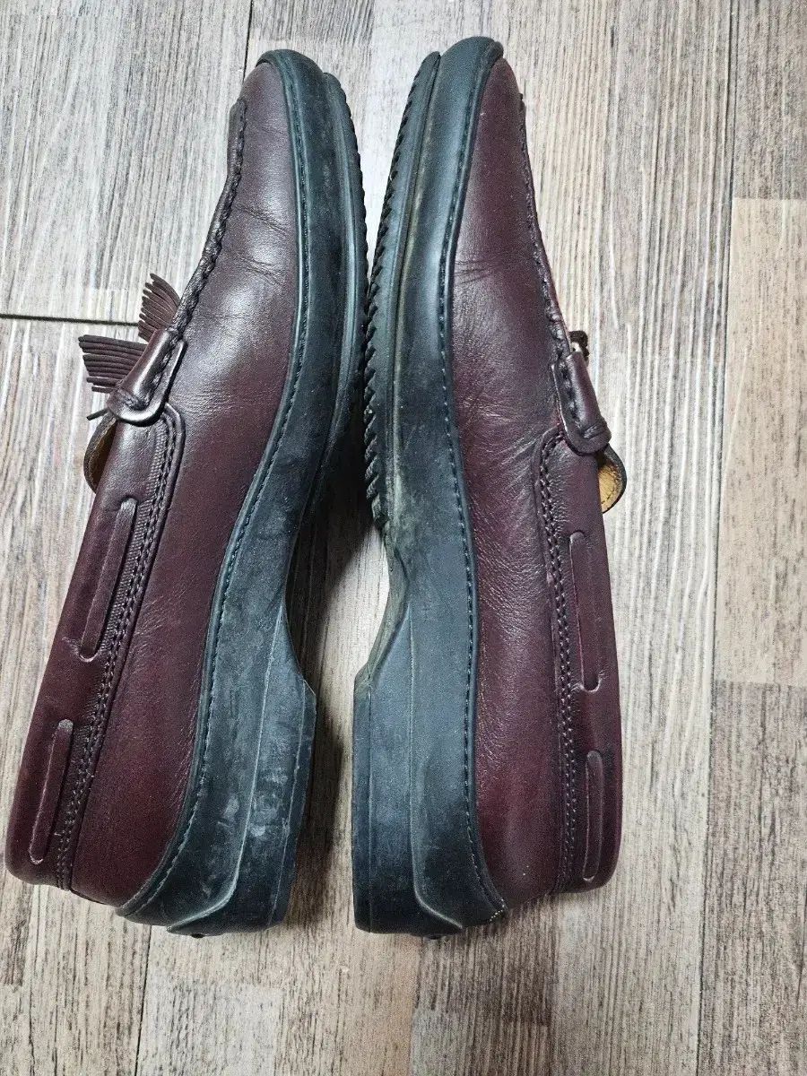 TOD'S トッズ タッセル ローファー バーガンディ - メルカリ