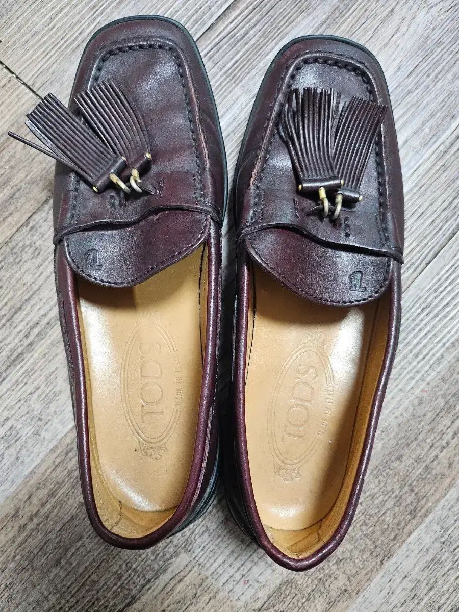 TOD'S タッセルローファー　バーガンディー　24cm TOD'S トッズ タッセル ローファー バーガンディ - メルカリ