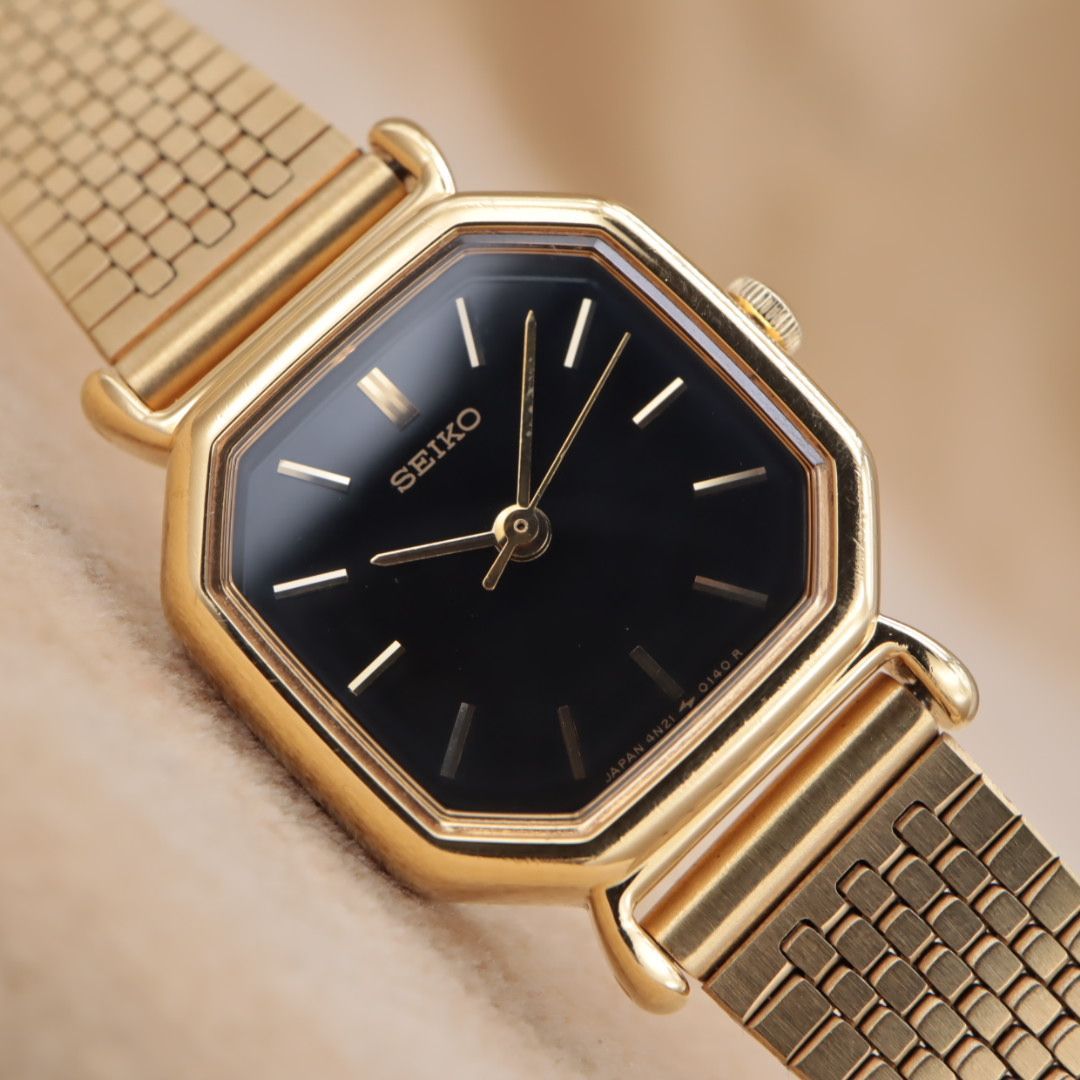 レア SEIKO セイコー デザイナー ゴールド QUARTZ 正確稼働 レトロ CH81 【電池交換/洗浄済】SEIKO 4N21-5022 セイコー オクタゴン