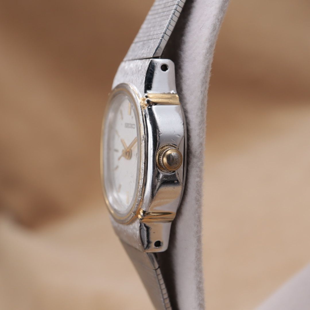 SEIKO 7321-6100 セイコー オーバル ヴィンテージ クォーツ シルバー 