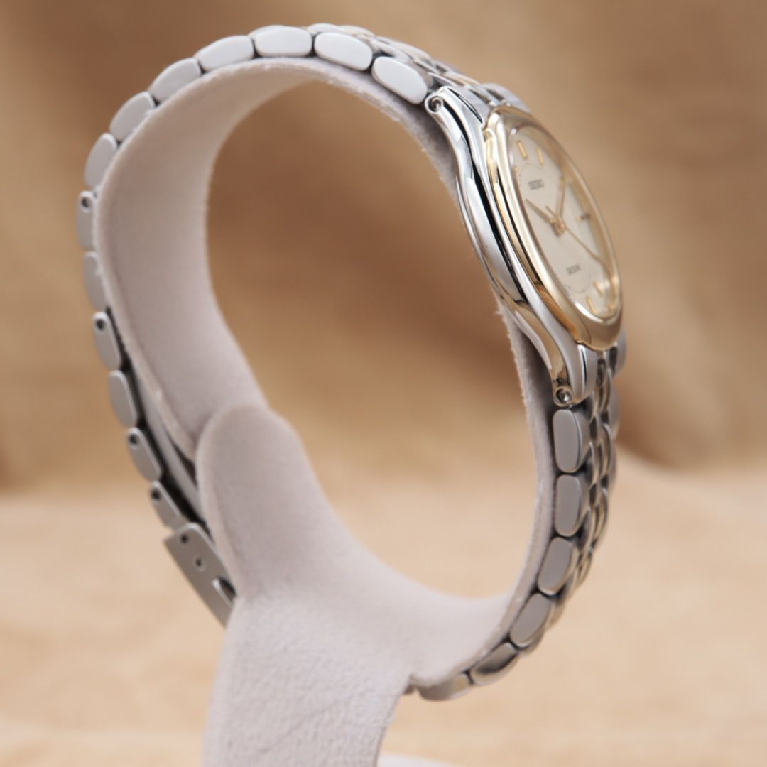 SEIKO EXCELINE 4J41-0030 セイコー エクセリーヌ クォーツ シルバー