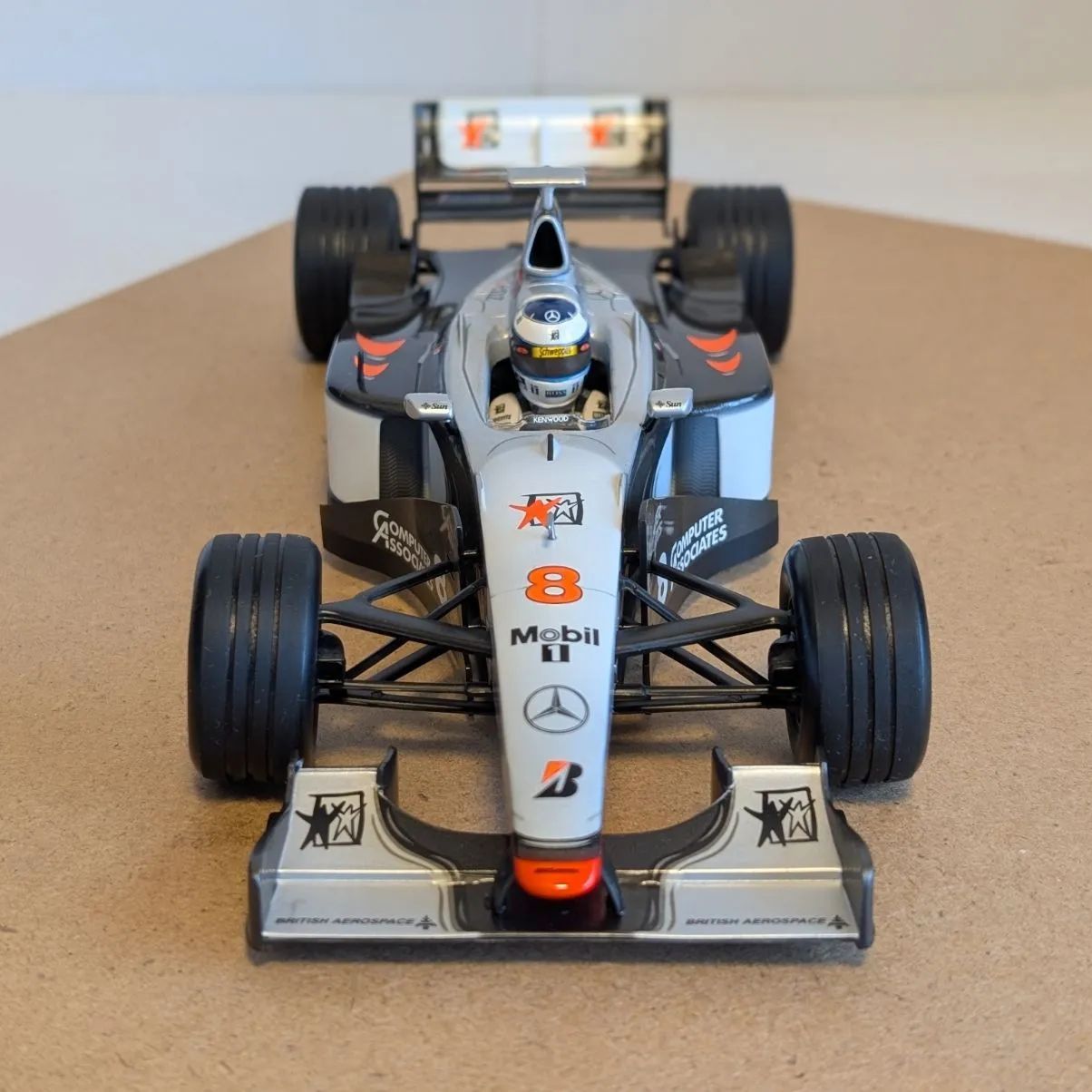 1/18　マクラーレン　MP4/12　テストカー　ミカ・ハッキネン 1/18 マクラーレン MP4/12 テストカー ミカ・ハッキネン 1 18