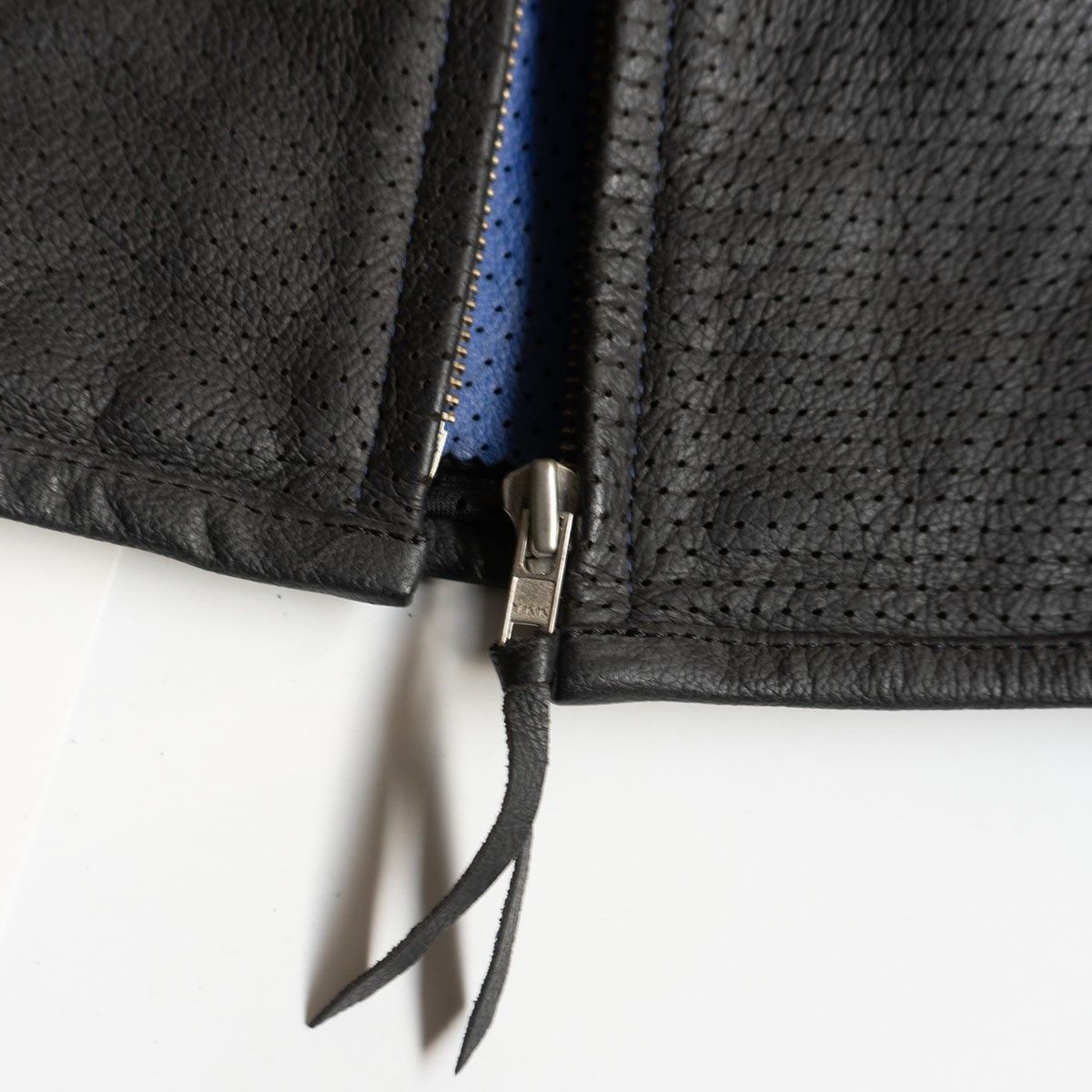 雰囲気抜群】KADOYA【BLACK HORSE パンチング レザー メッシュ