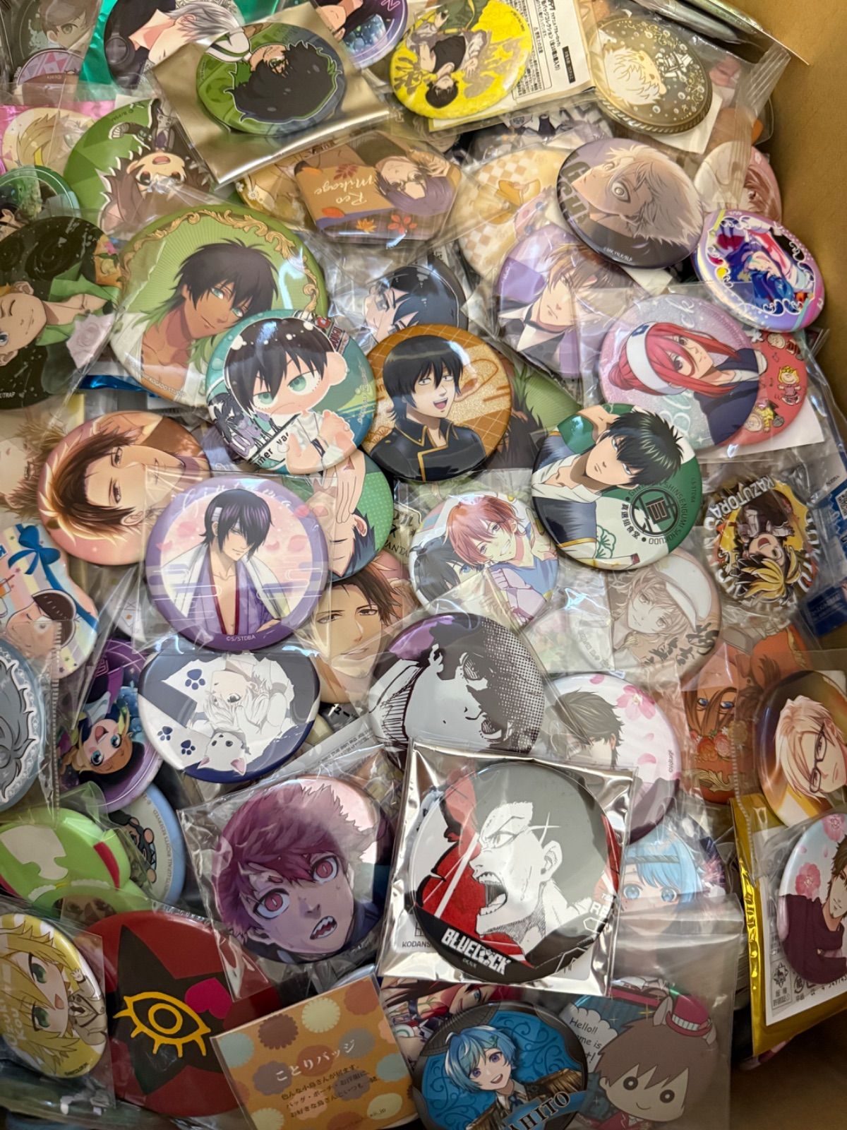 大特価！ バッジ類 缶バッジ アクリルバッジ ピンズ ピンバッジ等 1200