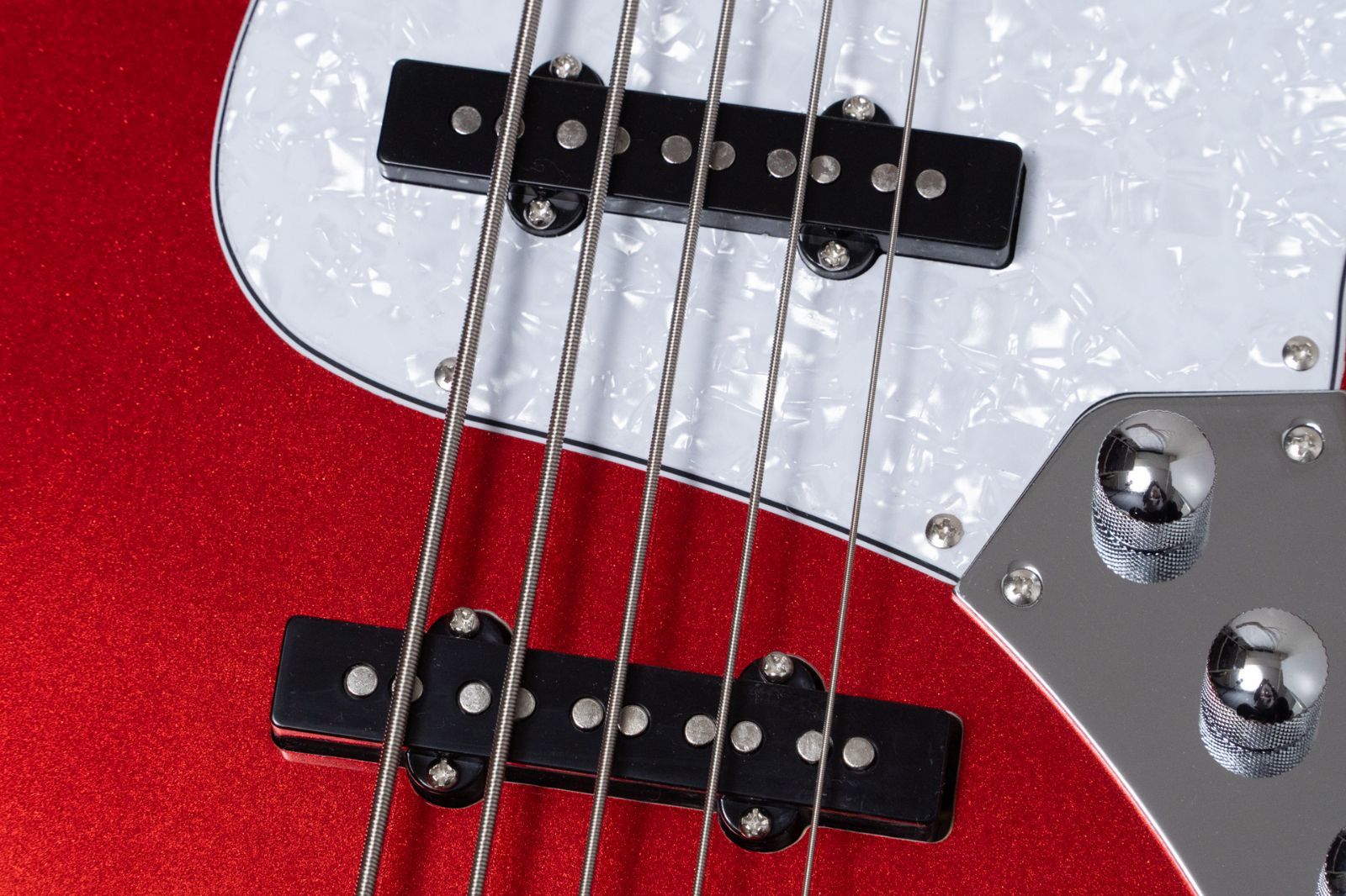new】woofy basses / ONE series Cavalier 5 Red - メルカリ