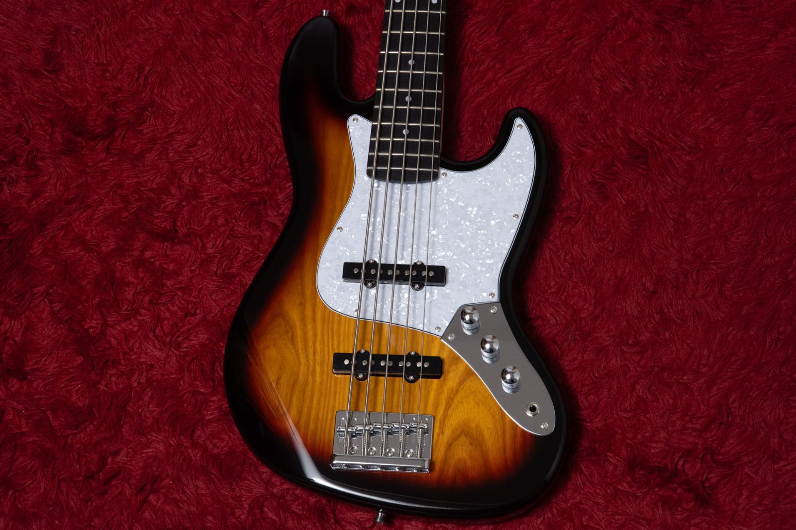 new】woofy basses / ONE series Cavalier 5 Sunburst - メルカリ