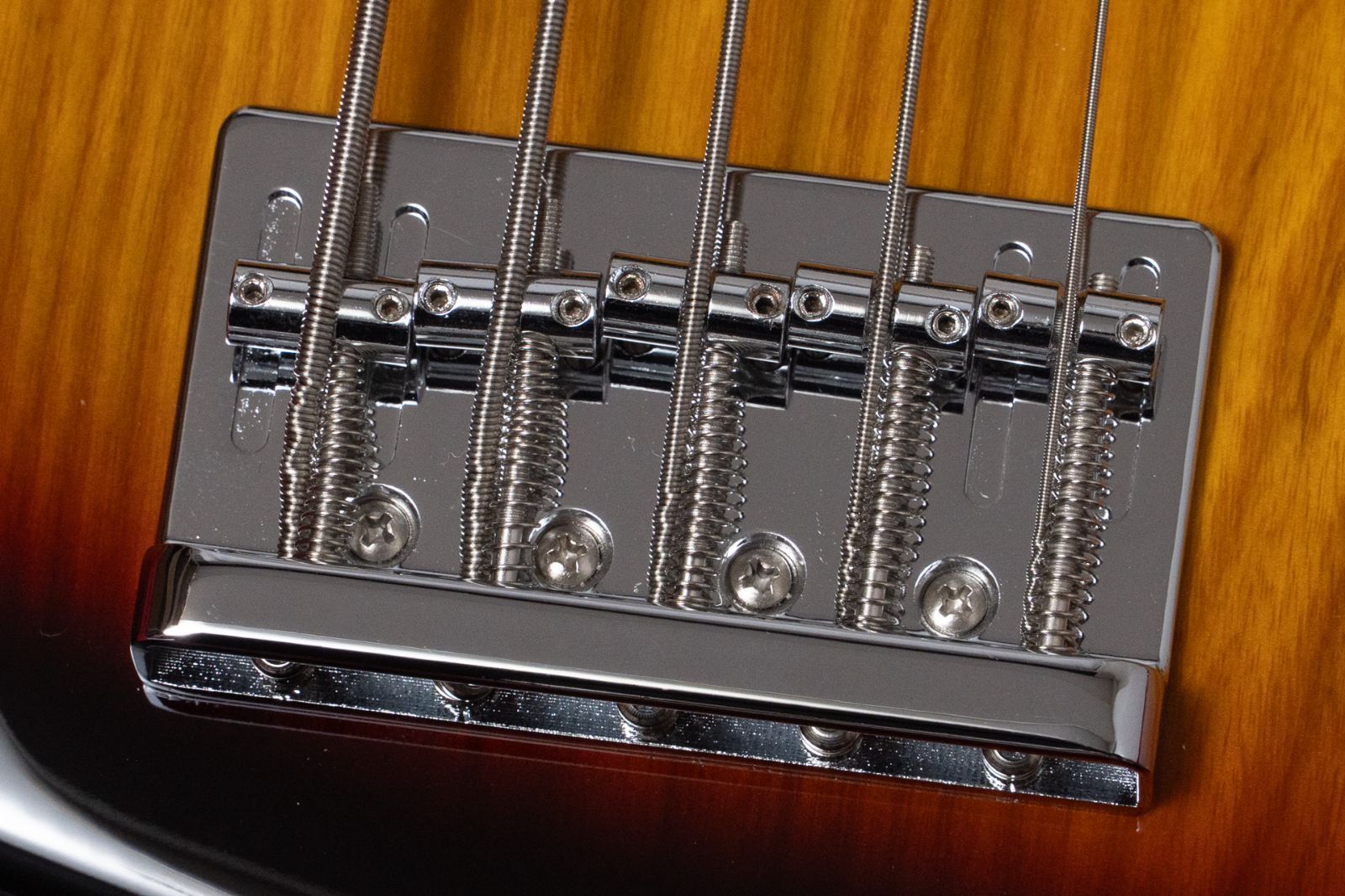 new】woofy basses / ONE series Cavalier 5 Sunburst - メルカリ