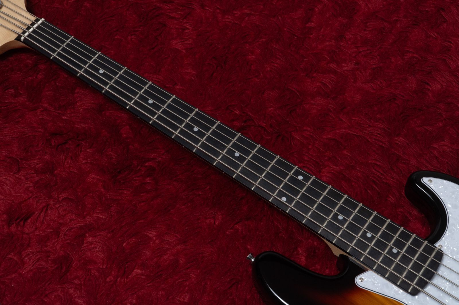 new】woofy basses / ONE series Cavalier 5 Sunburst - メルカリ