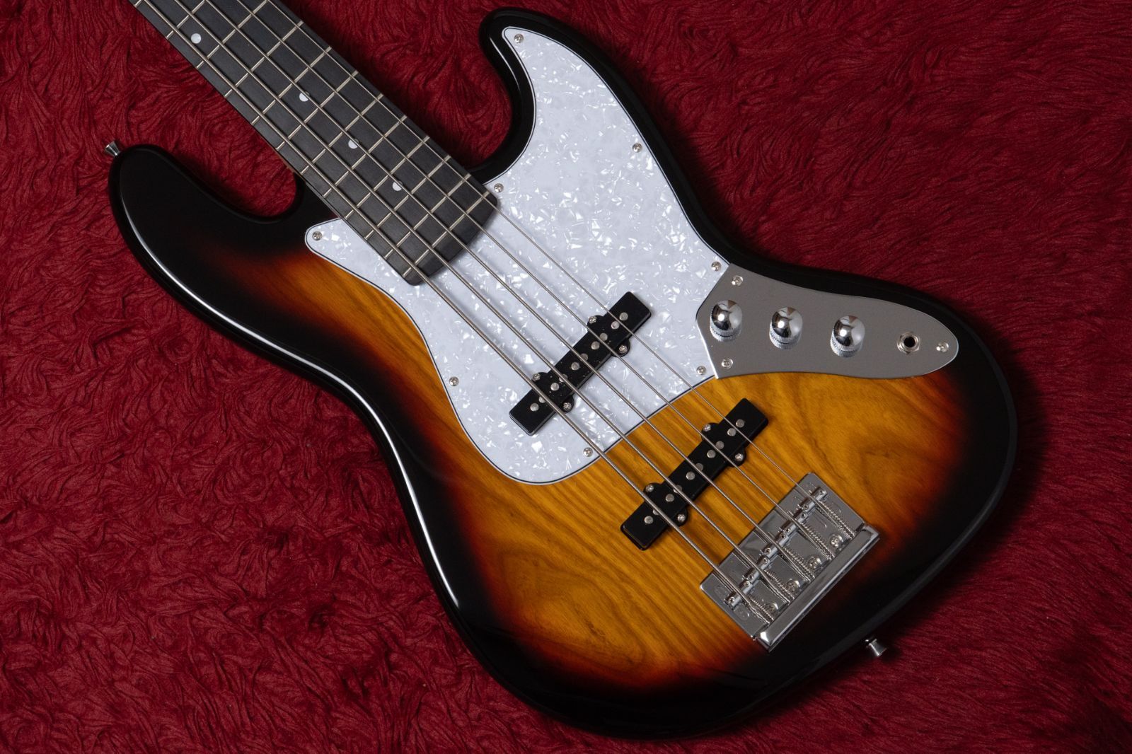 new】woofy basses / ONE series Cavalier 5 Sunburst - メルカリ