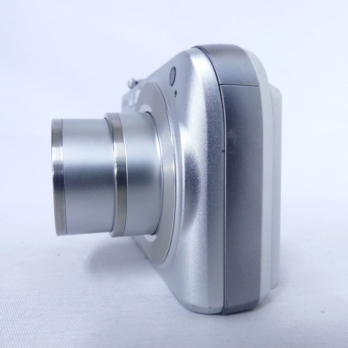 CASIO カシオ EXILIM EX-Z1050 シルバー デジタルカメラ コンパクト