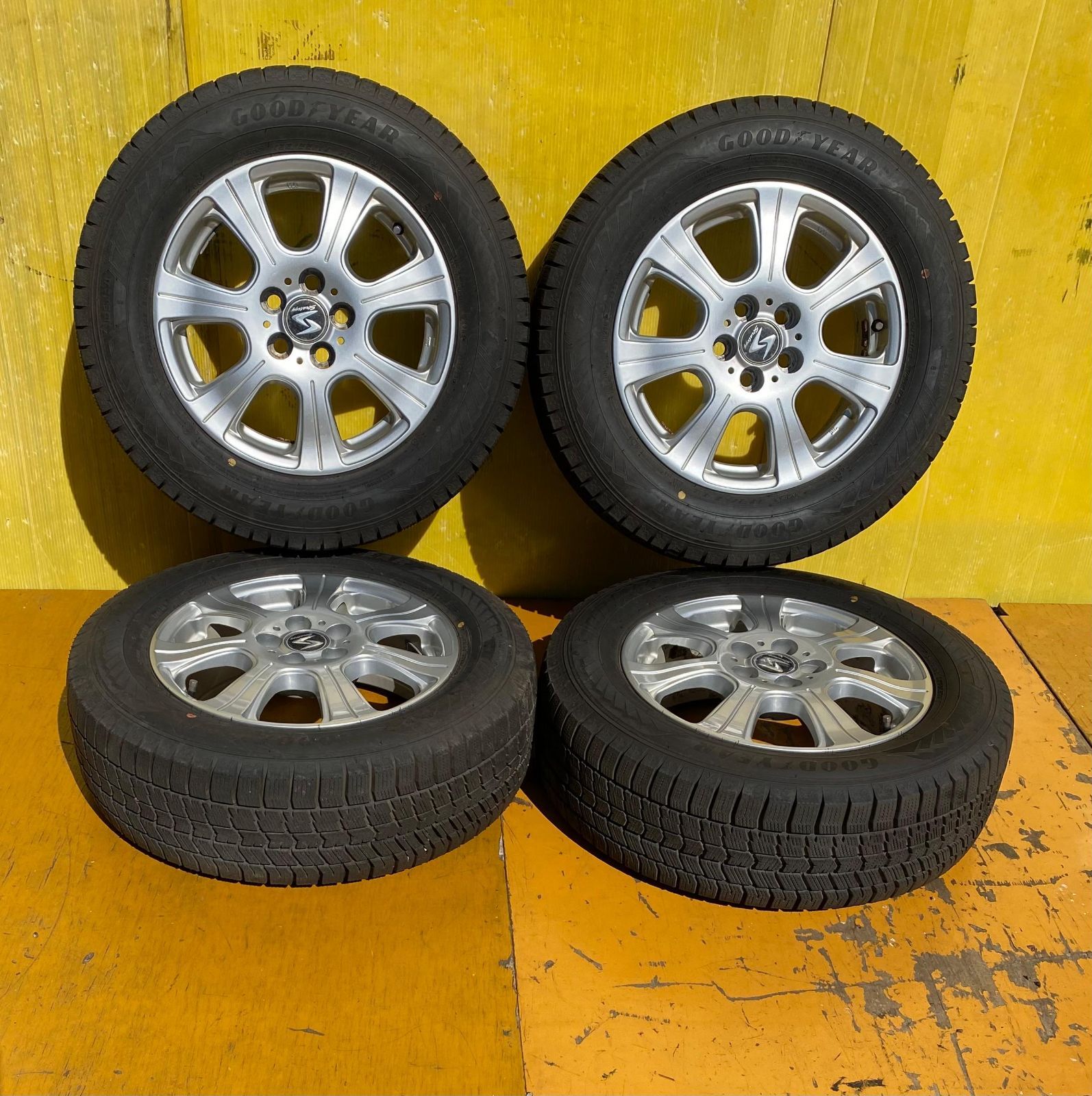 ZT-6850] 4本 5穴 ENCOUGAR アルミホイール 15X5 1/2J IN 45 雪タイヤ