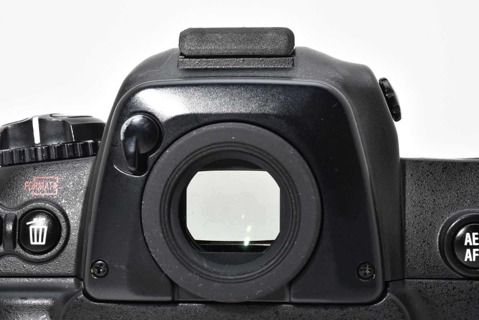 ニコン Nikon D2X ボディ ≪チャージャー＆バッテリー1個付 S数19,200