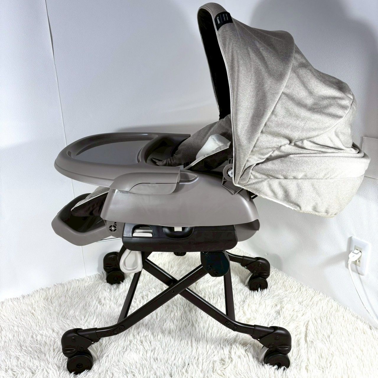 美品】 Combi コンビ ネムリラ BEDi おやすみドーム ハイローチェア