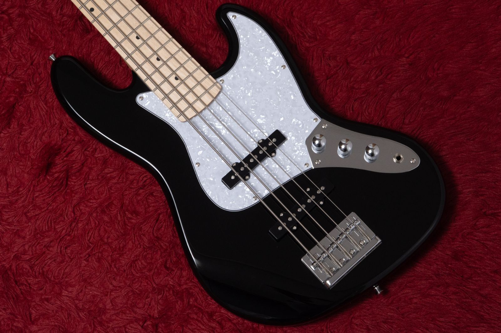 new】woofy basses / ONE series Cavalier 5 M Black - メルカリ