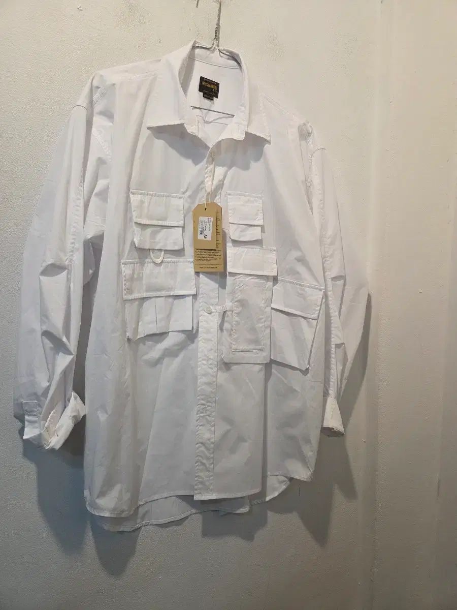 4954 イッセイミヤケ　シャツ　白 4954 イッセイミヤケ シャツ 白 4954 イッセイミヤケ シャツ 白 Homme