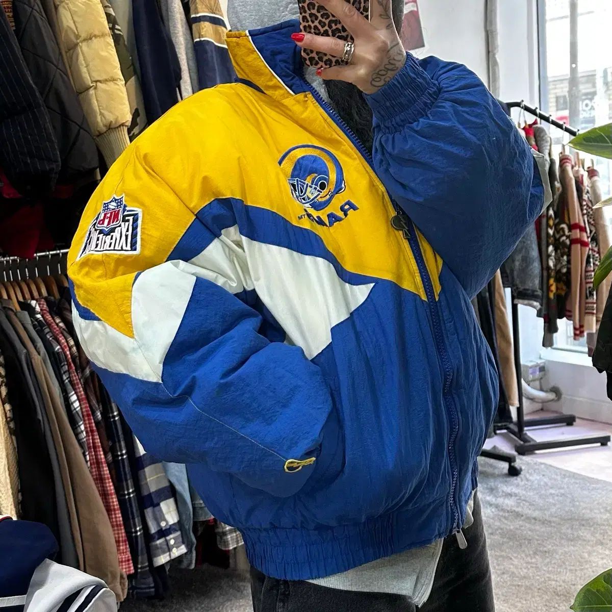 90s pro line ロサンゼルス・ラムズ NFL ダウン ジャケットL - メルカリ