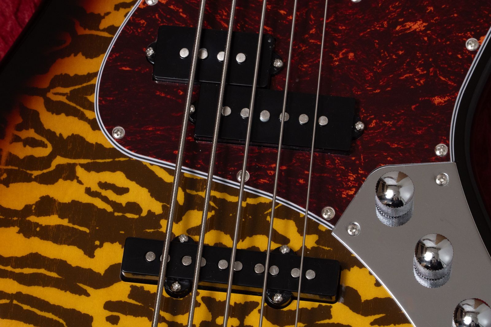 new】woofy basses / ONE series Poodle 5 Sunburst - メルカリ