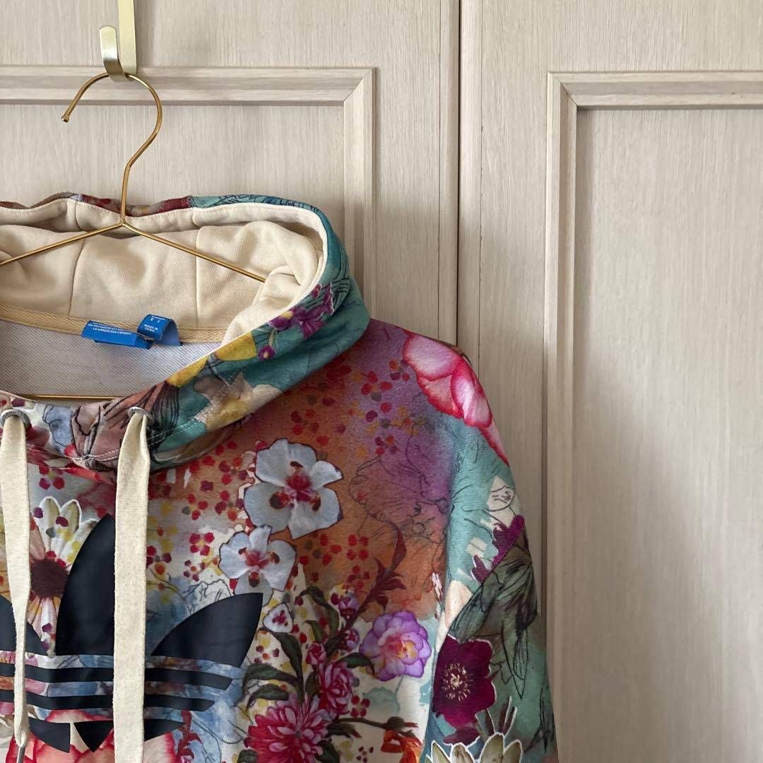 〖期間限定お値引中〗vaquera 花束 パーカー y2k アディダス adidas 花柄 総柄 ボタニカル パーカー Y2K お呼ばれ