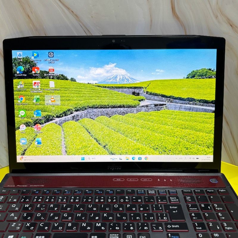 爆速Core i7✨美品✨バッテリー良好✨富士通ノートパソコン✨メモリ8GB