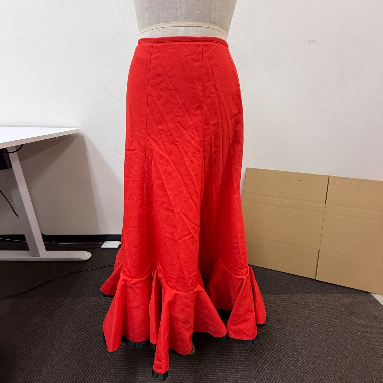 フラメンコ衣装 スカート ファルダ フィッシュテール 赤 無地 フリル
