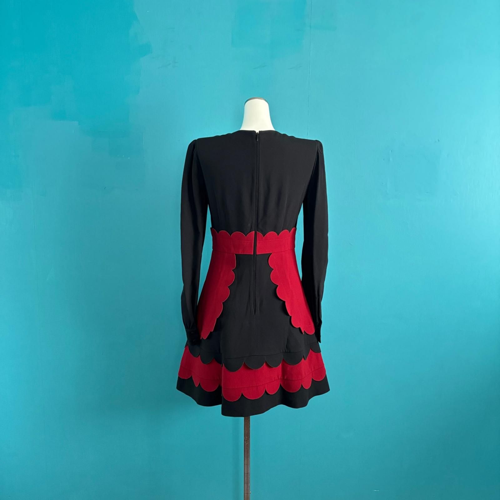 1073 RED VALENTINO レッドヴァレンティノ 膝丈ワンピース スカラップ