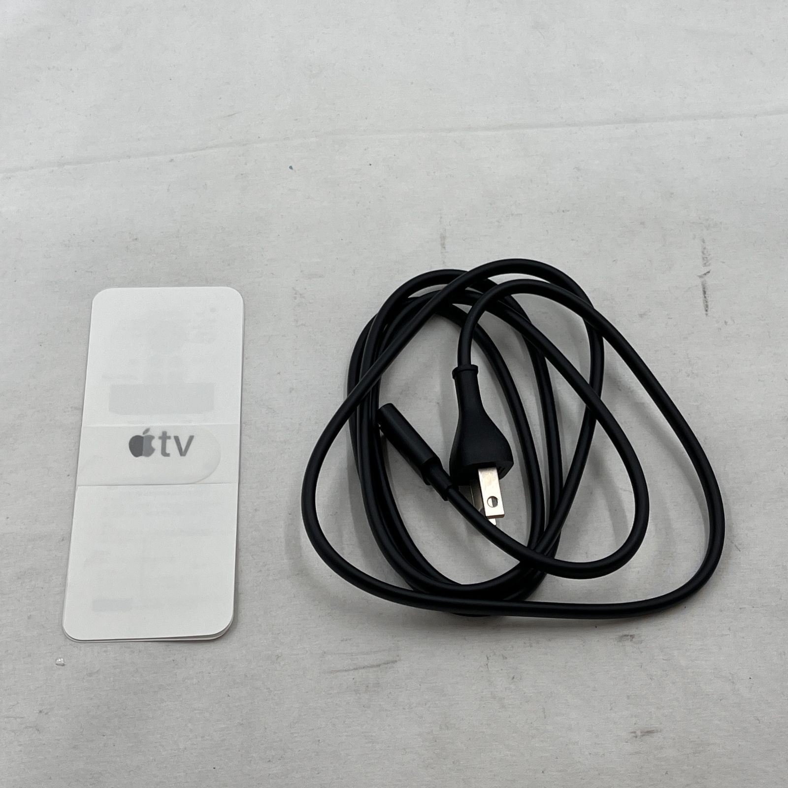 ☆ジャンク/初回起動確認済み☆ Apple Apple TV 4K（第3世代） A2737