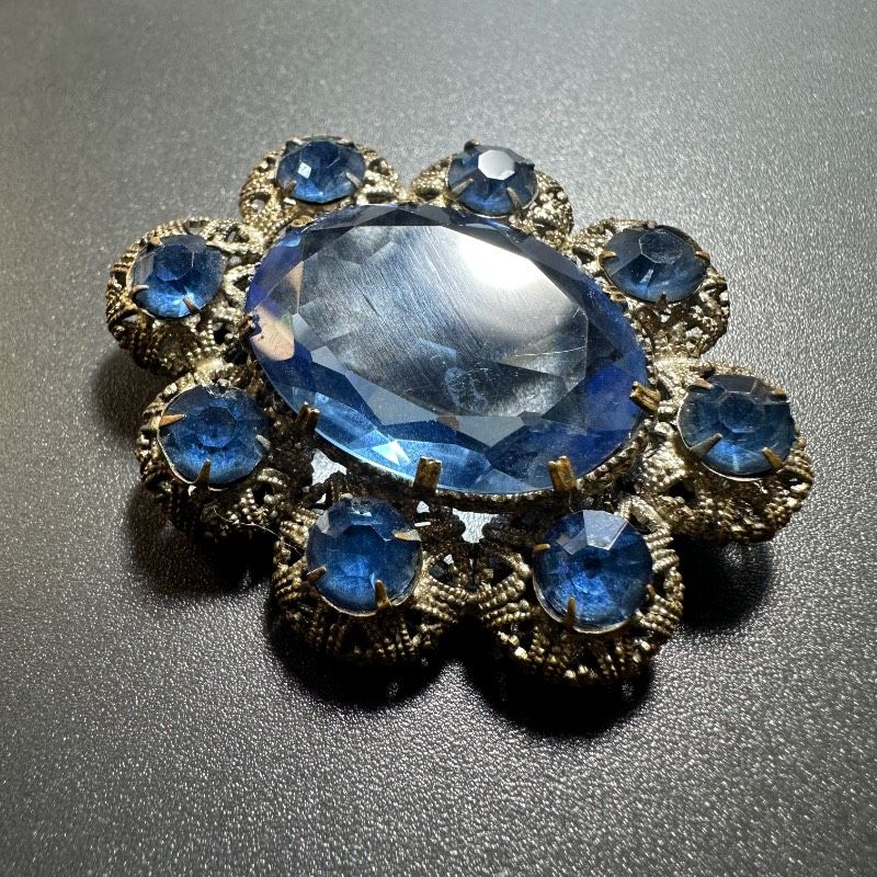 vintage】ブルー ヴィンテージスタイル ブローチ ブランドロゴあり GT