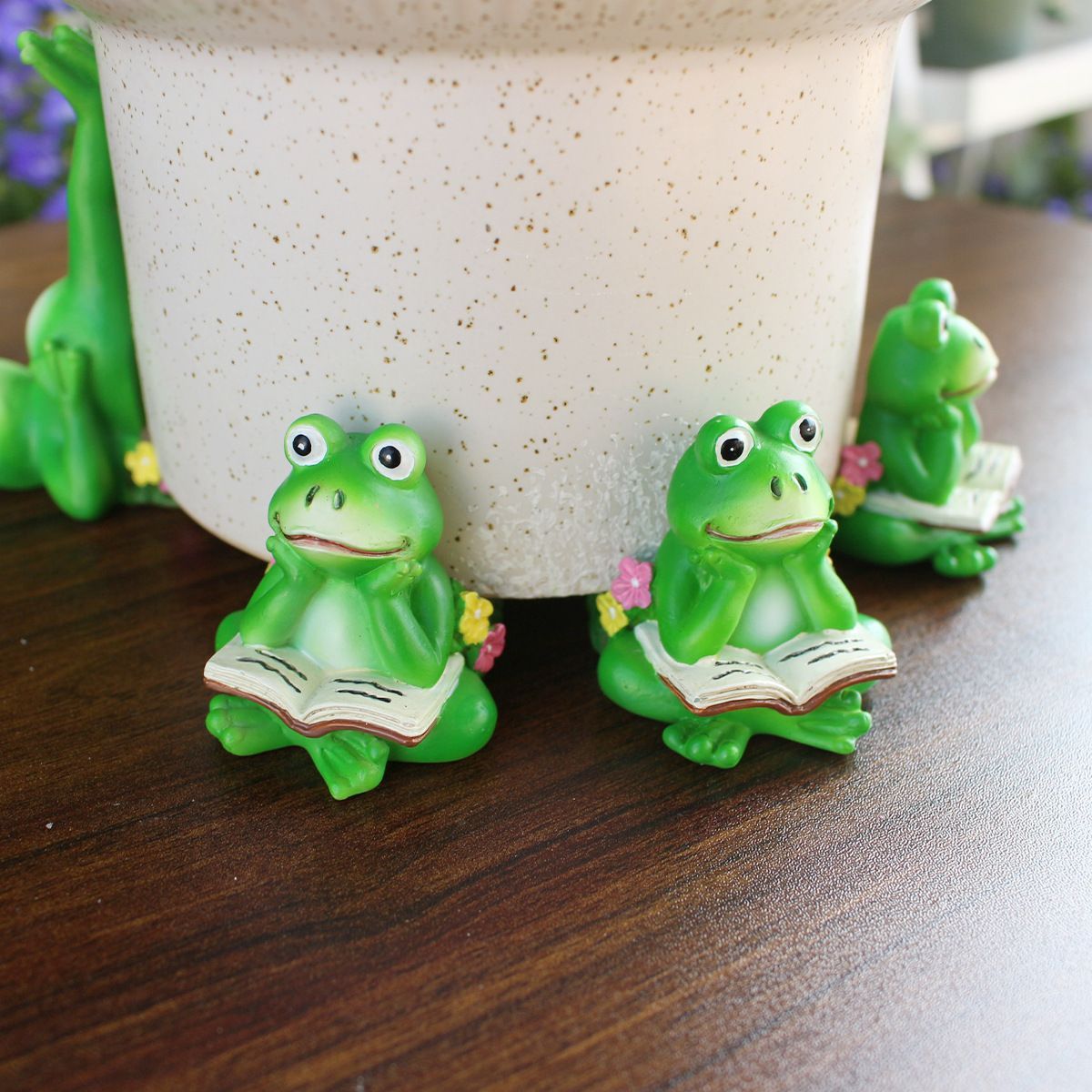 新品未使用 足を見せるカエル 3 点セット オフィス卓上アート風