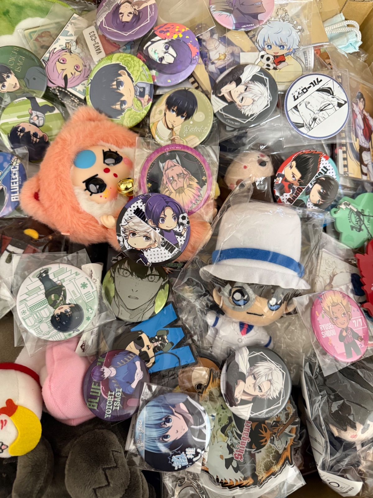 大特価！ アニメグッズ等 缶バッジ キーホルダー クリアファイル