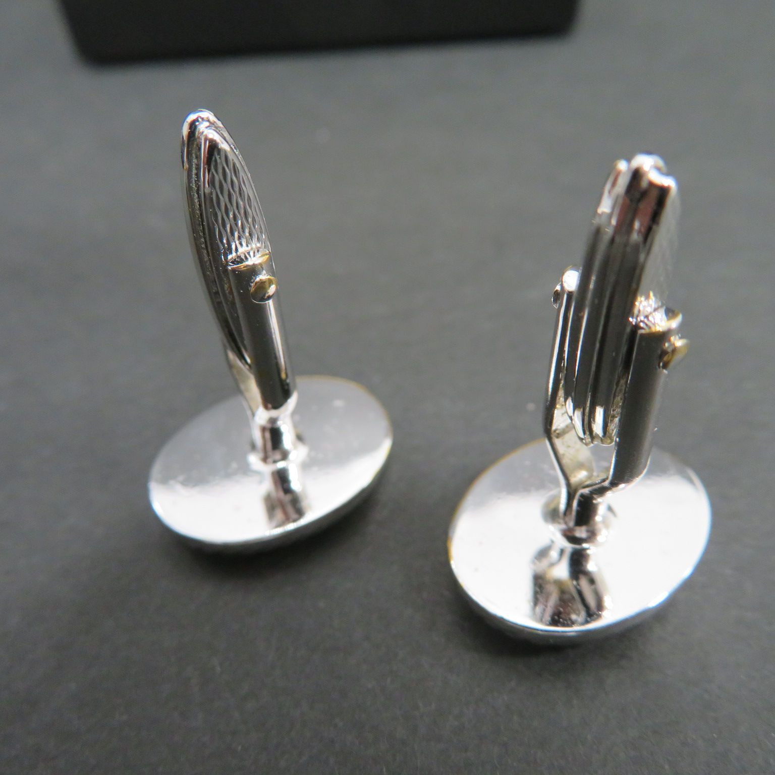 4893☆カフス□アルフレッドダンヒル(ALFRED DUNHILL)□送料込み